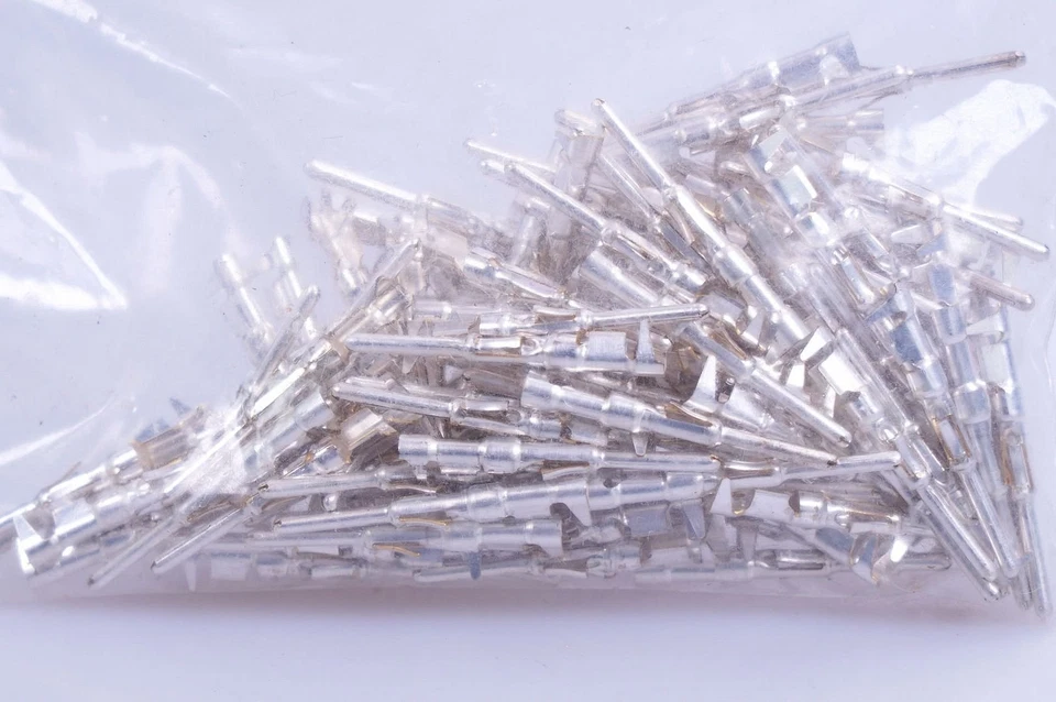 100 Pezzi Contact H-D SCE 11.2210 Connettore Crimp Argento Contatti NUOVO - Immagine 1 di 1