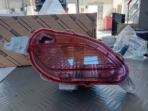 Faretto fendinebbia post Dx Toyota Yaris 2014-2017 nuovo originale - Foto 1 di 2