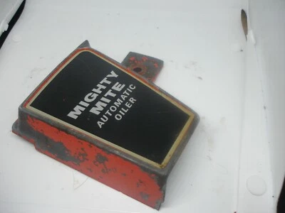 Remington Mighty Mite clutch cover     chainsaw part bin 283  - Image 1 of 2