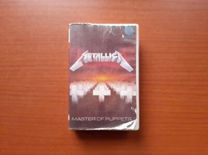 Metallica Master of Puppets Cassette with Rare Clamshell Case Vertigo 838 142-4 - Picture 1 of 5
