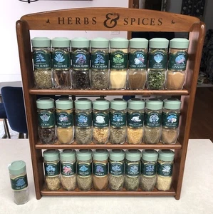 RARE Vintage Mccormick 24 Bottles Wooden Spice Rack Green Labels 1970s - Picture 1 of 12