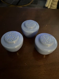 Vintage Vernon Kilns California Salt And 2 Pepper Shakers - Picture 1 of 3