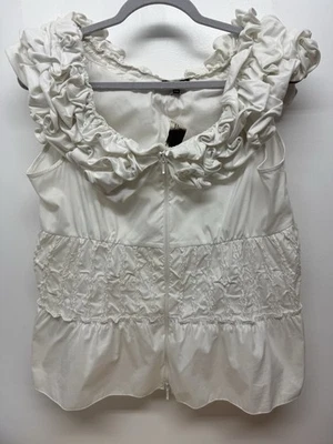 BLUSA SAMUEL DONG BLANCA CON CABLE TRIPLE VOLANTES MANGA GORRA CREMALLERA FRONTAL MEDIANA #41 Foto 1 de 4