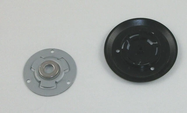 USA Philips Lite-On DG-16D2S XBox 360 DVD Drive Top Magnet & Hub - Image 1 of 1