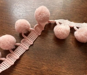 Frangia pompon rosa larga 1" 10 iarde - Foto 1 di 3