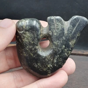 AA Antique Black Magnetic Stone mysterious animal carving Stone Bead Amulet - Picture 1 of 11