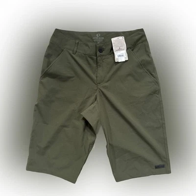 Pearl Izumi Boardwalk shorts in forest green standard fit man size 28 - Image 1 of 4