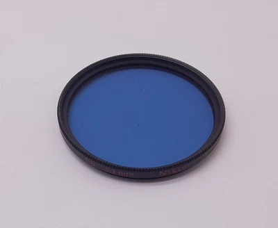 GENUINE NIKON 52MM B8 BLUE SCREW IN  FILTER IN ITS CASE MADE IN JAPAN - Image 1 of 4