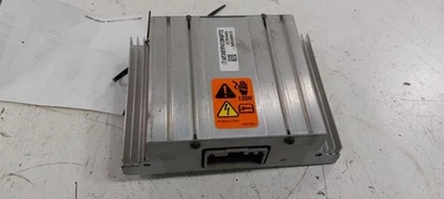 Cargador invertido debajo de la consola central se adapta a 10-14 LACROSSE Foto 1 de 4