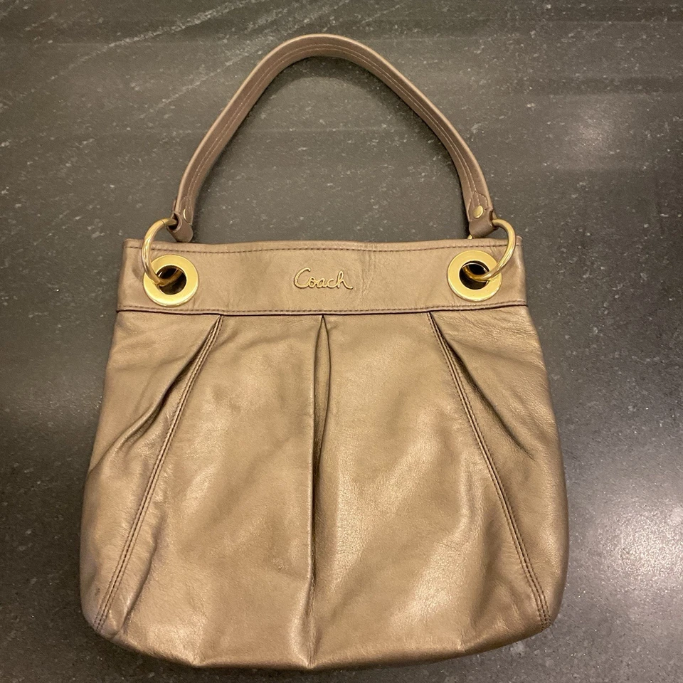 Bolsa tiracolo/ombro Coach Ashley F17606 conversível metálica - Imagem 1 de 4