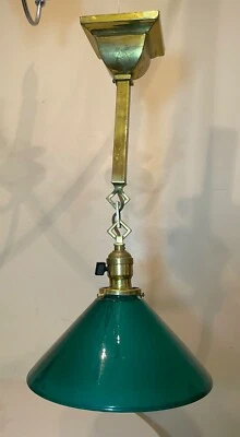 Candelabro antigo industrial artesanato latão vidro verde pendurado luminária - Imagem 1 de 4