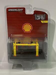 Shell Four Post Lift 1:64 Scale Greenlight 16100C