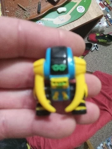 Vintage Z-bots Micro Machines Ram Figure Galoob 1993 Cover