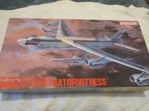 DML Dragon Boeing B-52H Stratofortress... 1/200 Modern Air Power Series kit modelo - Imagen 1 de 3