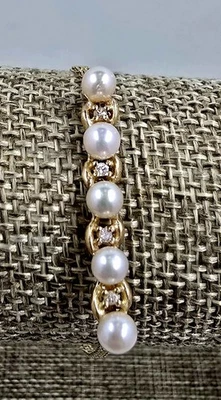 14K Gold Bracelet 7" with Pearls & Diamonds – 3.1g Fine Jewelry 💎✨📿👑 - Image 1 of 4