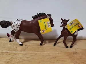 Safari Ltd. Appaloosa Hengst & Fohlen Neu Mit Etikett - Bild 1 von 2