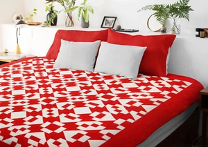 Unusual Red & White Hour Glass, Chain variation- Graphic FINISHED QUILT - Picture 1 of 5