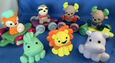 Lote Infantino Bañera O'Toys Hipopótamo, Pony, Juguete Baño León y Tren Vacacional, Sin Motor Foto 1 de 4