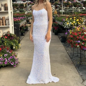 Alyce festliches Ballkleid Festzug Kleid Größe 2 weiß Pailletten - Bild 1 von 4