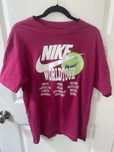 Nike Sportswear World Tour Smiley Face Bubble Puffy Print Pink T-Shirt MEDIUM - Picture 1 of 5