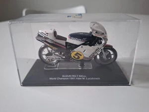Suzuki RGT 500 Marco Lucchinelli Italeri 1/22 - Bild 1 von 4