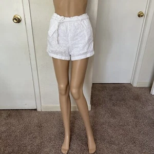Polo Ralph Lauren Girls White Floral Eyelet Shorts Size 8 Belted MSRP $55 EUC - Picture 1 of 10