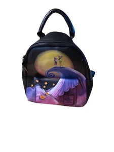 Mini zaino esclusivo Loungefly Disney Nightmare Before Christmas Spiral Hill - Foto 1 di 14