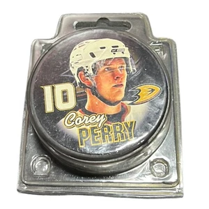 Corey Perry #10 Anaheim Ducks Official Liscensed Product NHL Player Pucks - Picture 1 of 6