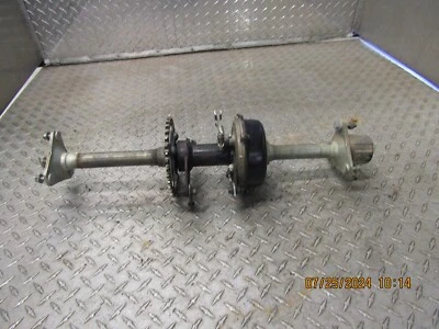 Bujes de montaje de cojinete de cojinete de eje trasero 860 para Suzuki Quadmaster 50 LTA50 Foto 1 de 4