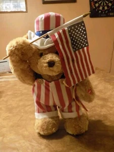 4th Of July Patriotic Brown Bear Animated Sings You're A Grand Old Flag - Picture 1 of 6