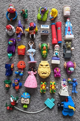 LOTE DE 33 JUGUETES MCDONALDS ARTÍCULOS DE COLECCIÓN AÑOS 90 80 REGRESO AL FUTURO NOVEDAD DISNEY Foto 1 de 4