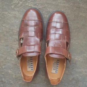 PAAR VINTAGE RAVEL KINDER LEDER SCHUHE SANDALEN ITALY UNGETRAGEN KARTON 34 UNISEX - Bild 1 von 19
