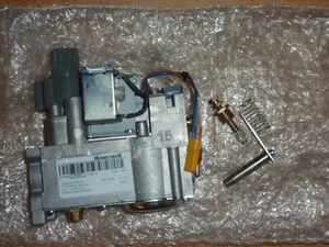 Gasregelblock Gasventil Honeywell V8600 C 1145 3 NEU - Bild 1 von 2