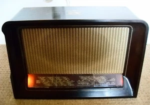 His Master's Voice 1126 Valve Radio - Picture 1 of 1