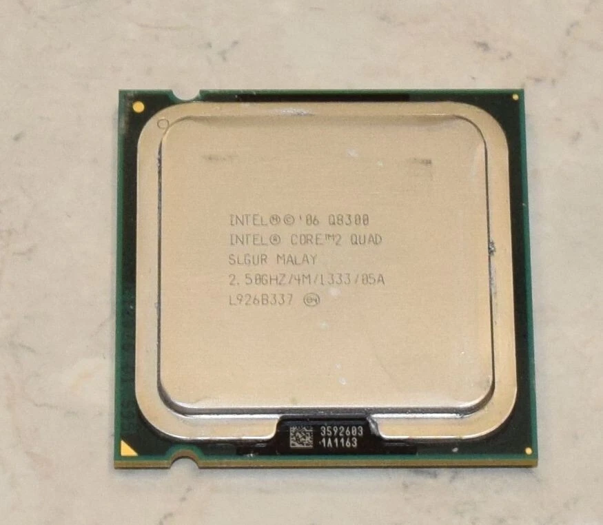 Intel Core 2 Quad Q8300 SLGUR CPU Processor 2.5GHz 4MB L2 Cache 1333MHz LGA 775 - Image 1 of 1