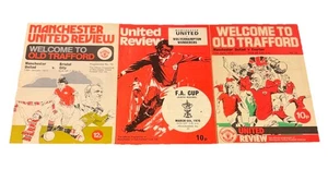 Paquete de tres programas del Manchester United años 70 como nuevo envío y devolución gratuitos Reino Unido - Imagen 1 de 2