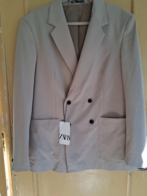 Blazer Zara Talla 42 Doble Pecho Cuatro Botones Elegante Color Crema Forrado Poli  Foto 1 de 4