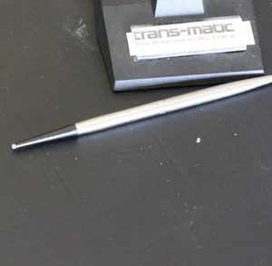 PARKER CLASSIC STAINLESS STEEL BALLPOINT DESK PEN +BASE - Picture 1 of 6