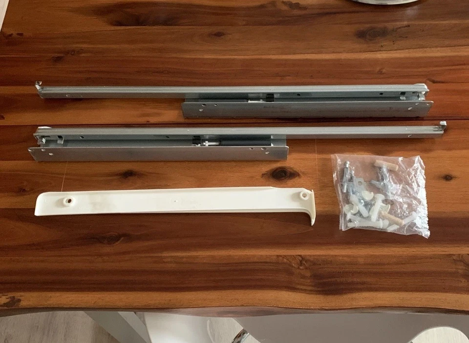 Ikea Komplement Schubladenauszug /dämpfer &schrauben Set. 55cm.Lx4,5cm Bx4cm.H - Bild 1 von 4