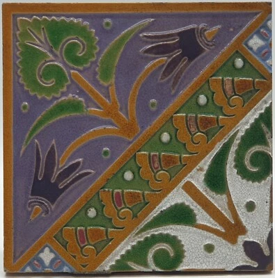 Azulejo de chimenea victoriano diseño de loza por Lewis Foreman Maw & Co C1890 AE8 Foto 1 de 3