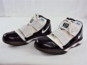 NIKE ZOOM 354815 - 013 LEBRON SOLDIER III BLACK WHITE SIZE 9.5 - Picture 1 of 11