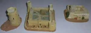 Emirates Airlines Set of 3 buildings, some damage. - Picture 1 of 5