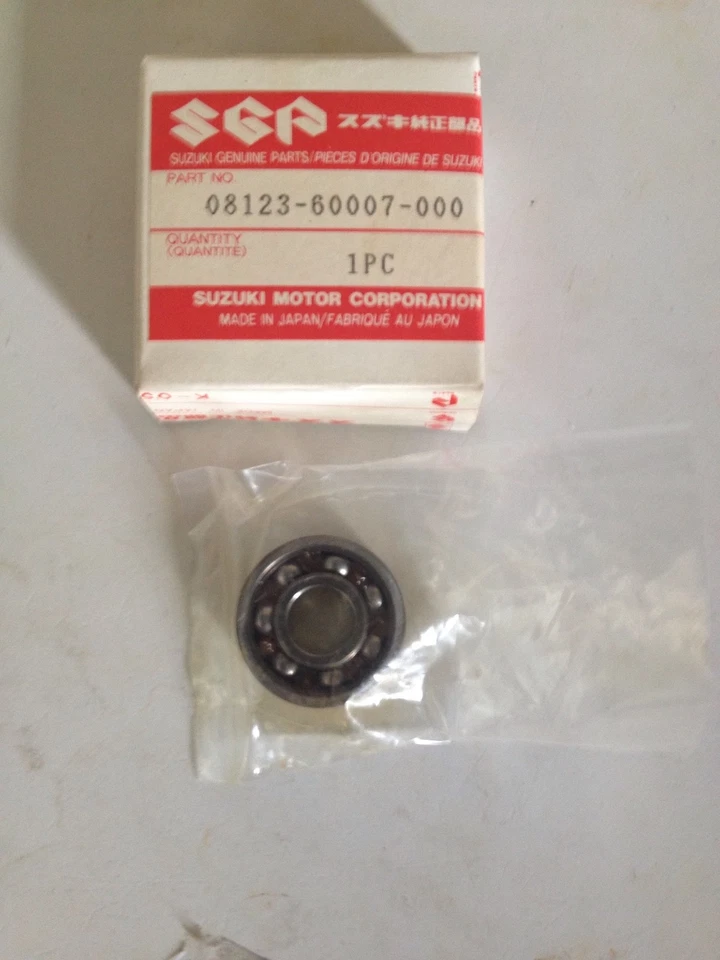 SUZUKI RODAMIENTO DE BOLAS GSXR50 1987 08123-60007-000 NUEVO Foto 1 de 1