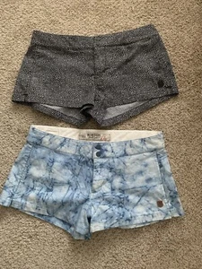 Burton Durable Goods Damen Short Shorts Gr. 27 zwei Paar - Bild 1 von 8