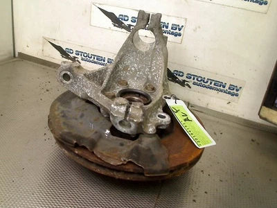 STUB AXLE RIGHT FRONT Volvo V40 (MV) Hatchback 5-drs 2.0 D4 16V (D4204T14) 2014 - Immagine 1 di 4