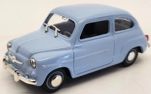 Solido 1/43 Scale Model Car AEV9074 - 1963 Fiat 600D - Light Grey - Picture 1 of 5