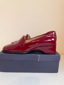 PAOLA CIPRIANI ITALIAN DARK RED PATENT LEATHER SLIP ON HEELED LOAFERS SIZE 4/37 - Picture 1 of 5