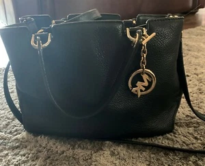 Maroon Large Michael Kors Purse 2 handles 1 crossbody strap Many compartments - Picture 1 of 3