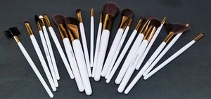 20-teiliges Premium Kosmetik Make-up Pinsel Set für alle Bedürfnisse. Make-up Pinsel Set - Bild 1 von 8
