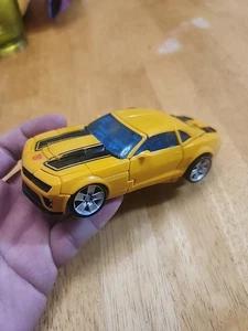 Transformers Generations TFTM Movie 2007 Bumblebee Deluxe Figur - Bild 1 von 17